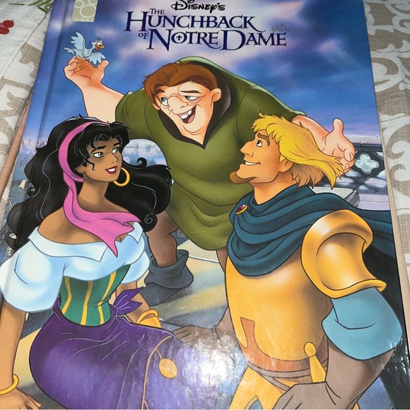 Disney the hunch back of Notre Dame big book - Picture 1 of 5